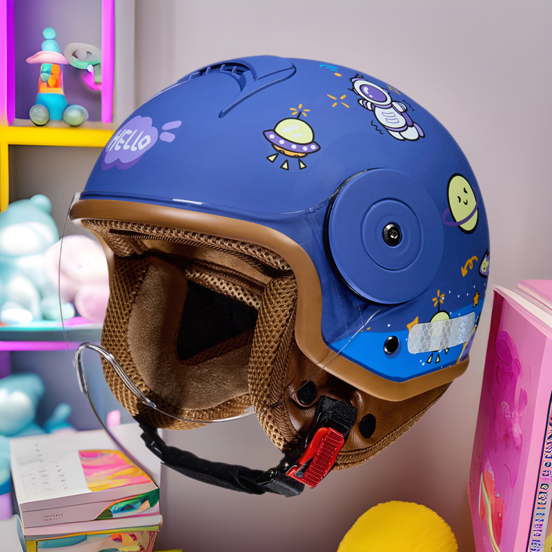 Capacete Infantil BYB com Dese - Kids Ride On Suitcase Scooter avaliação e preço